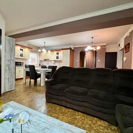 Great Forest Family Appartamento Debrecen