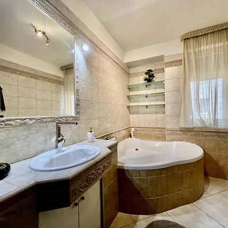 Great Forest Family Apartment